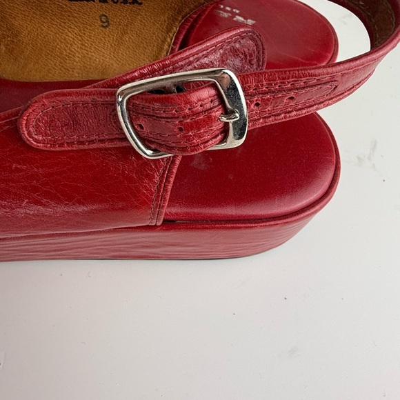 Vintage Made in USA  Red Leather Peep-Toe Platform Slingback - Picture 9 of 9